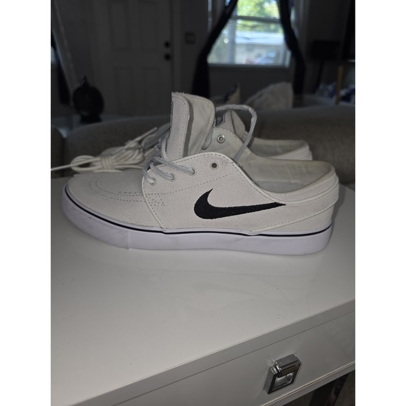 Nike Zoom Stefan Janoski+ SB Summit White Black Size 6 Mens FD6757 100 - Picture 6 of 7